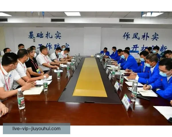 聚焦cctv5在线直播足球赛精彩对决全程解析与观赛指南